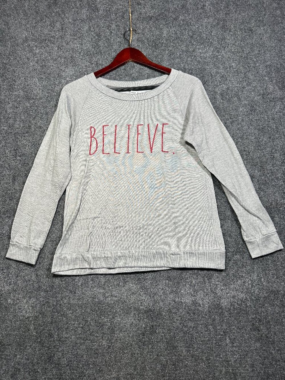 Rae Dunn Sweatshirt Womens Small Gray Stretch BELIEVE Rib Hem Cuffs Pullover